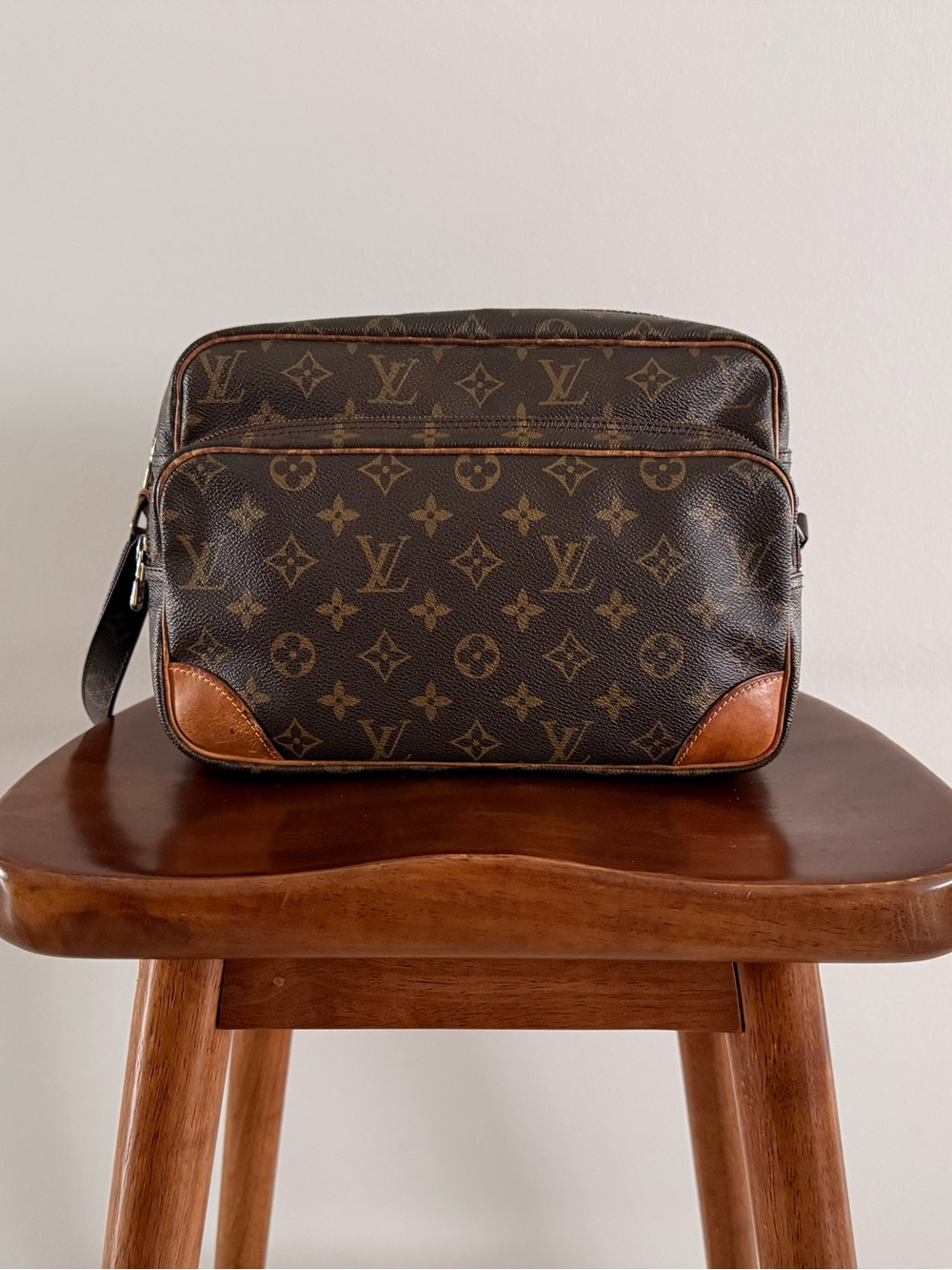 80s Louis Vuitton Monogram Nil 28 Bag